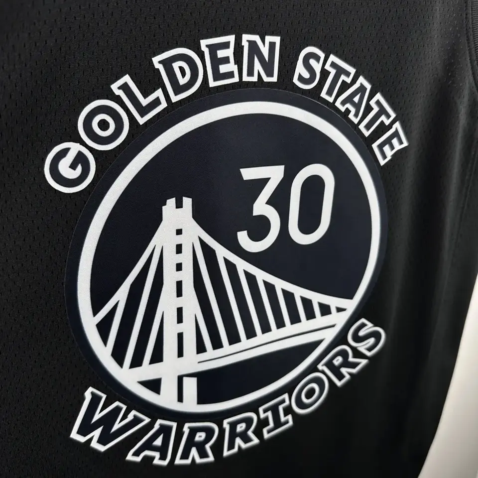 Foto 3 de Warriors negro edición de honor n.º 30 Curry