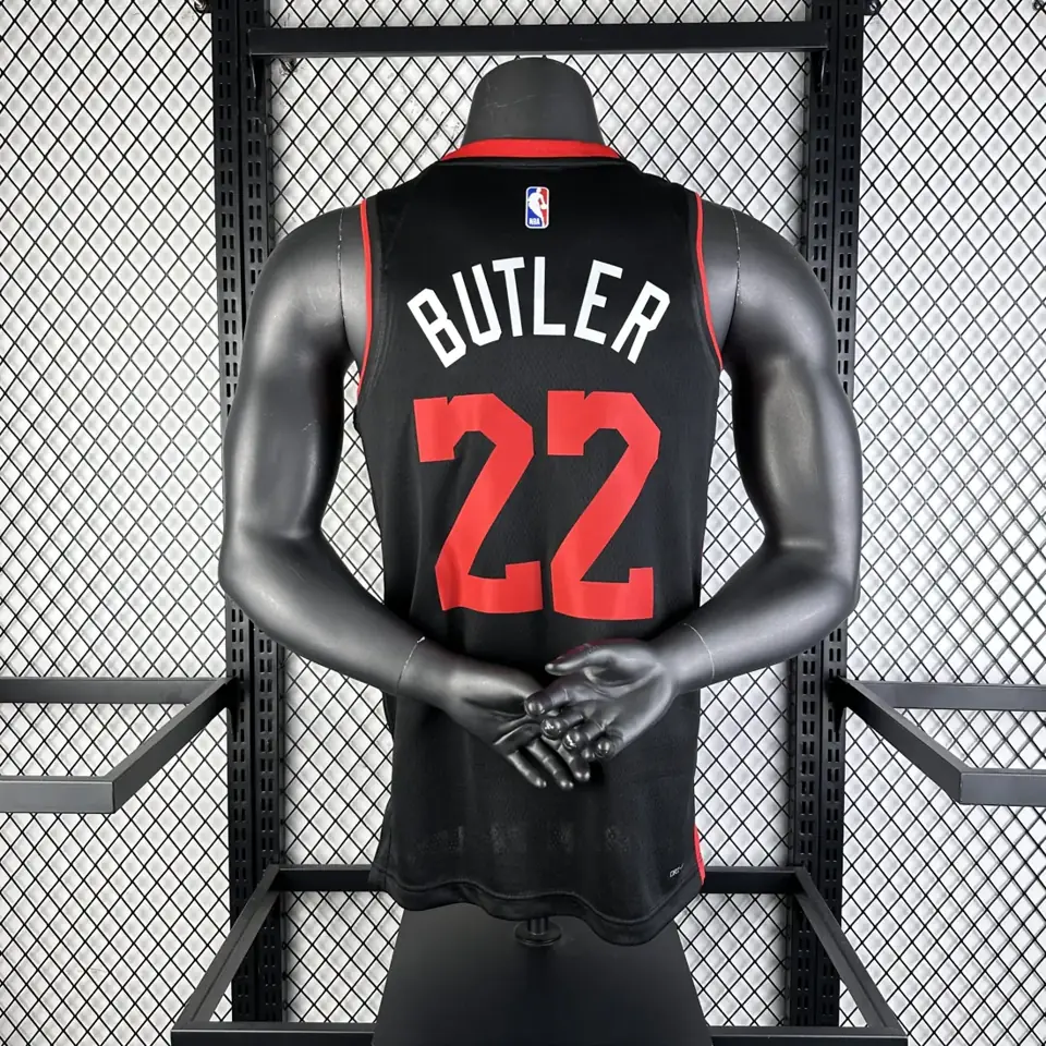 Foto 2 de Temporada 24 Heat Edición Ciudad número 22 Butler