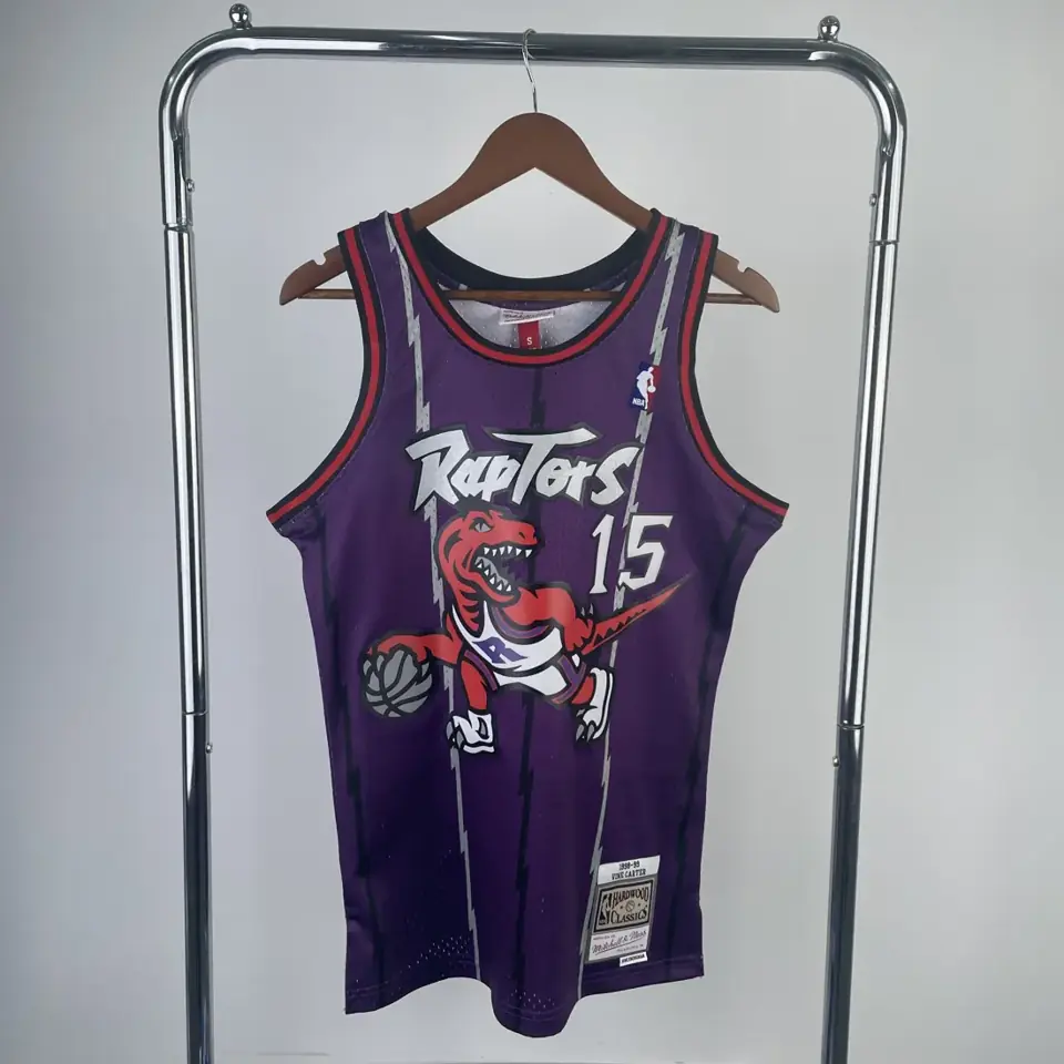 Foto 1 de Camiseta retro MN termoimpresa: SW Toronto Raptors temporada 99 morado nº 15 Carter
