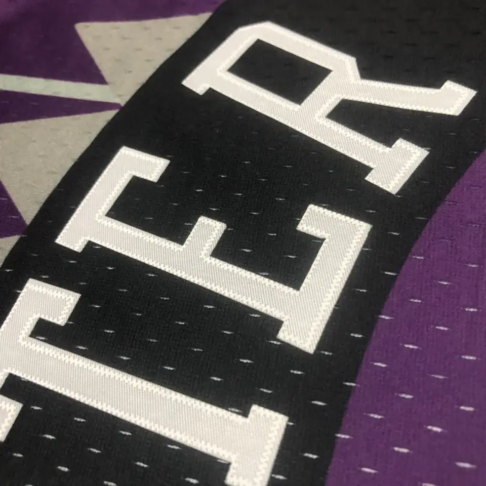 Foto 4 de Camiseta retro MN termoimpresa: SW Toronto Raptors temporada 99 morado nº 15 Carter