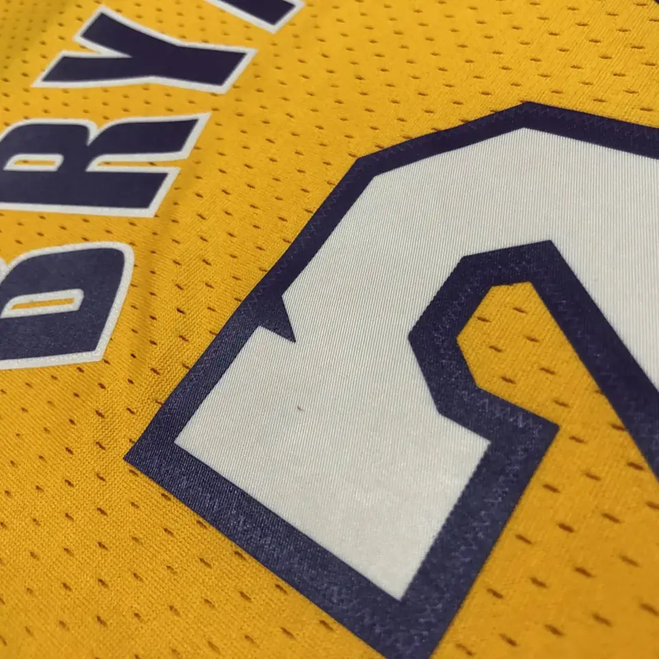 Foto 4 de Camiseta retro MN termosellada: SW Lakers temporada 08/09 cuello en V amarillo número 24 Kobe