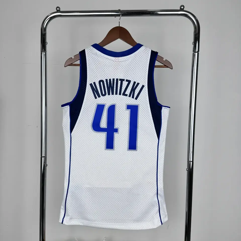 Foto 5 de MN camiseta retro termoimpresa SW: Mavericks temporada 10/11 blanca nº 41 Nowitzki