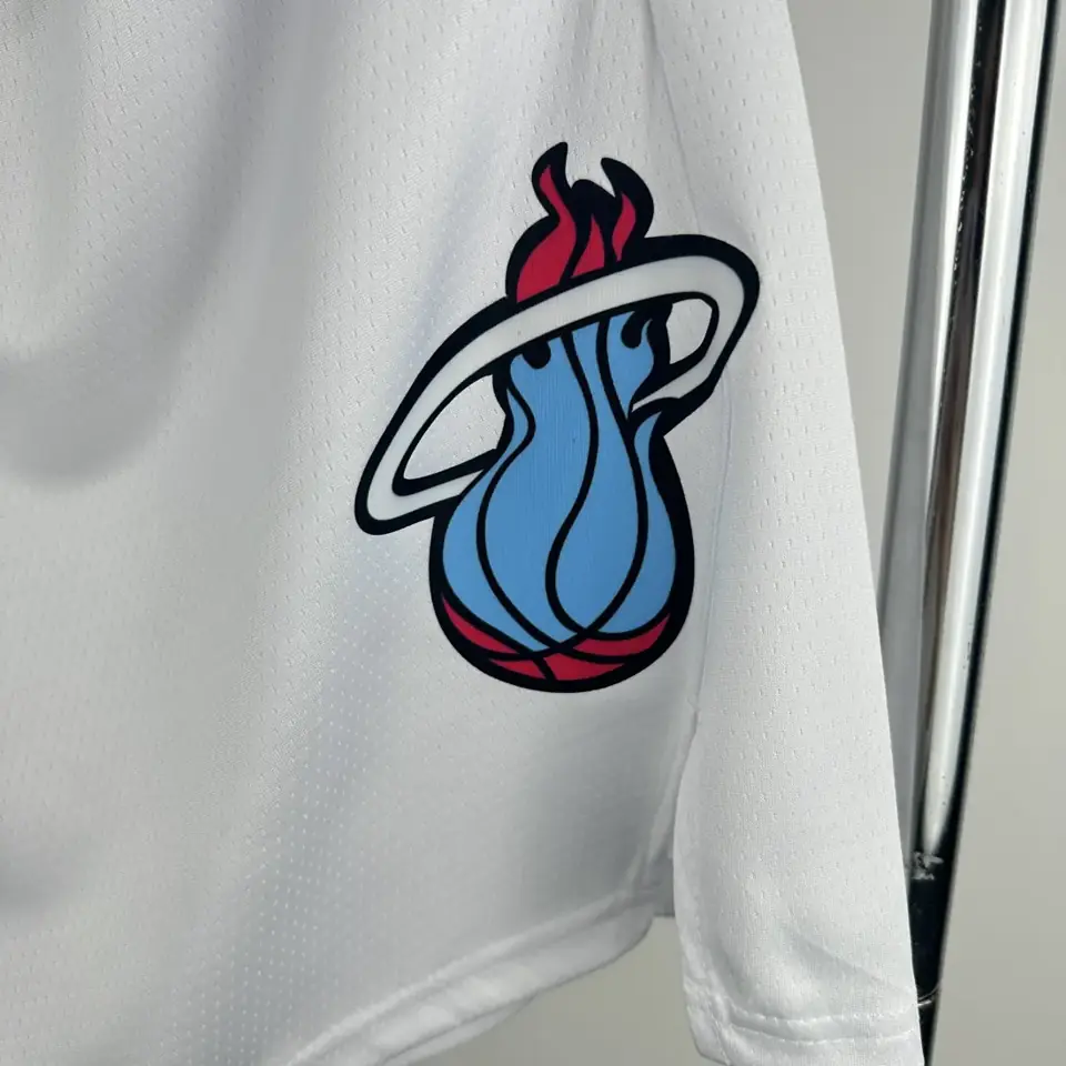 Foto 3 de Heat pantalones cortos blancos