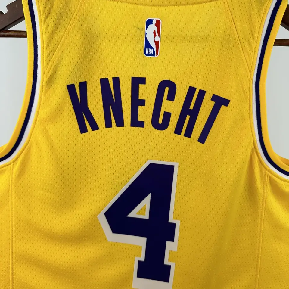 Foto 6 de Temporada 23 Los Angeles Lakers Color amarillo número 4 Knecht