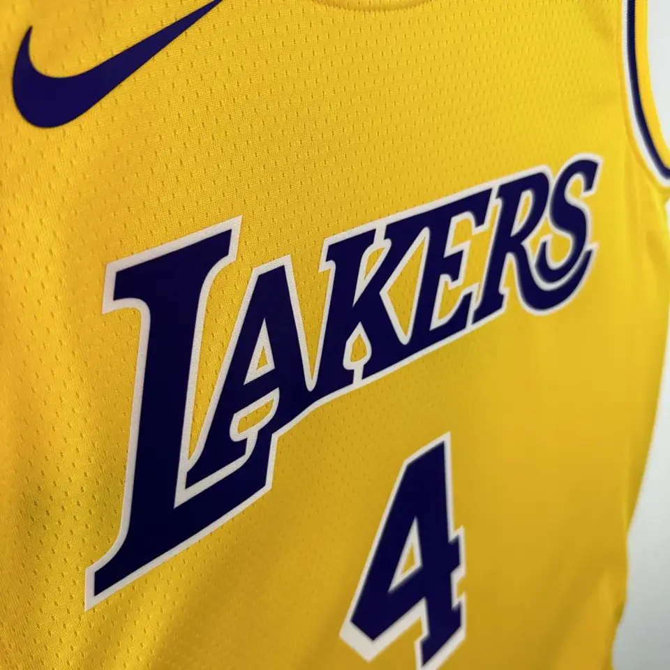 Foto 8 de Temporada 23 Los Angeles Lakers Color amarillo número 4 Knecht
