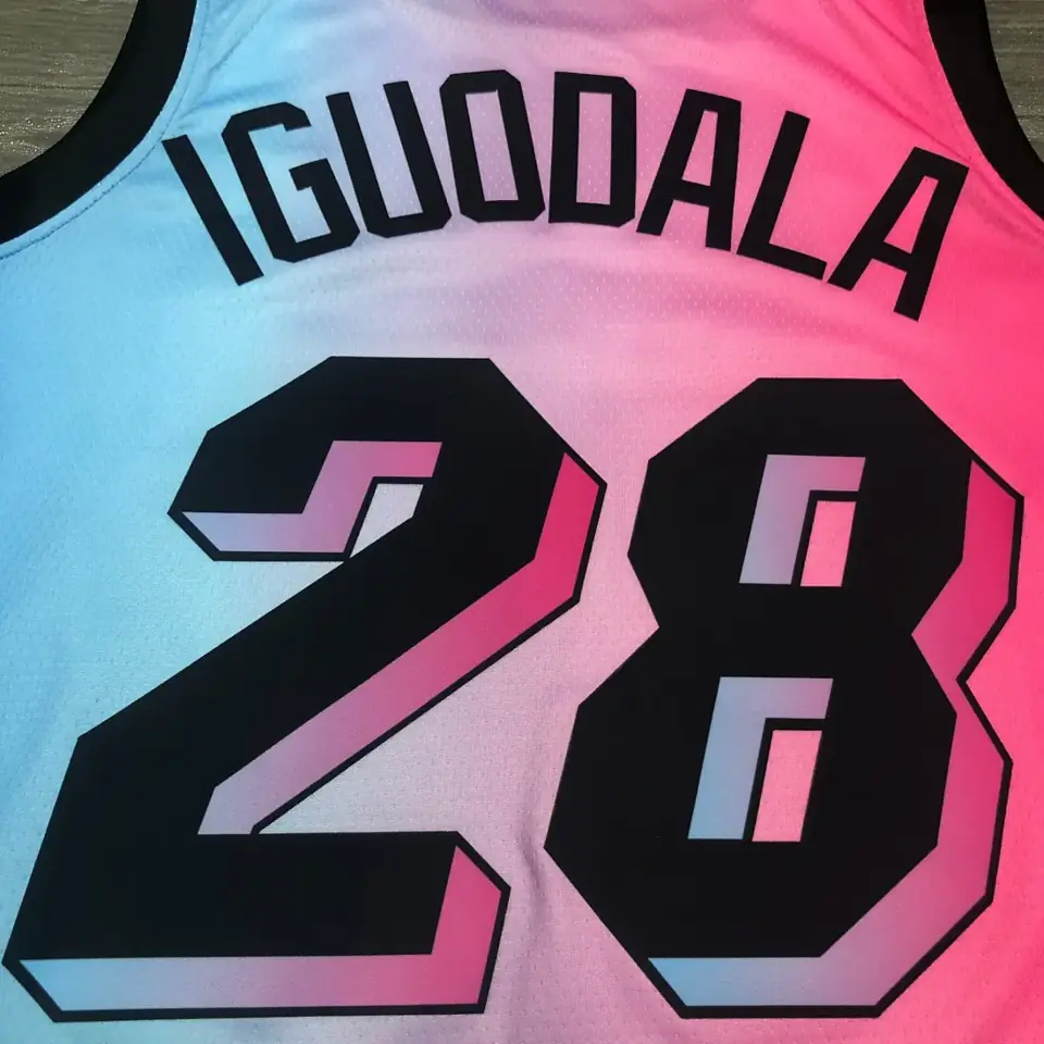 Foto 7 de Temporada 21 Heat de Miami edición ciudad con degradado, n.º 28 Andre Iguodala