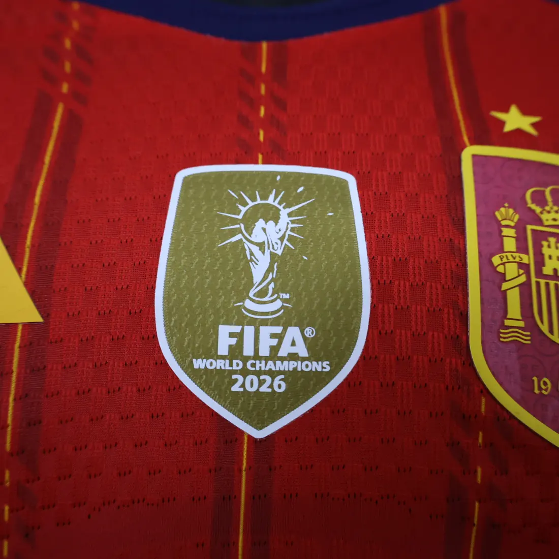 Foto 2 de Versión jugador: 26-27 España local manga larga dos estrellas S-3XL