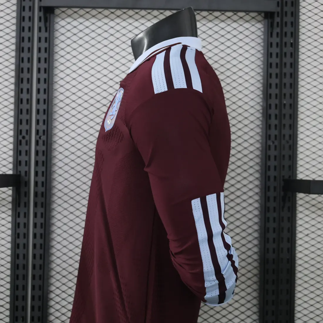Foto 4 de 26-27 Aston Villa local S a 2XL