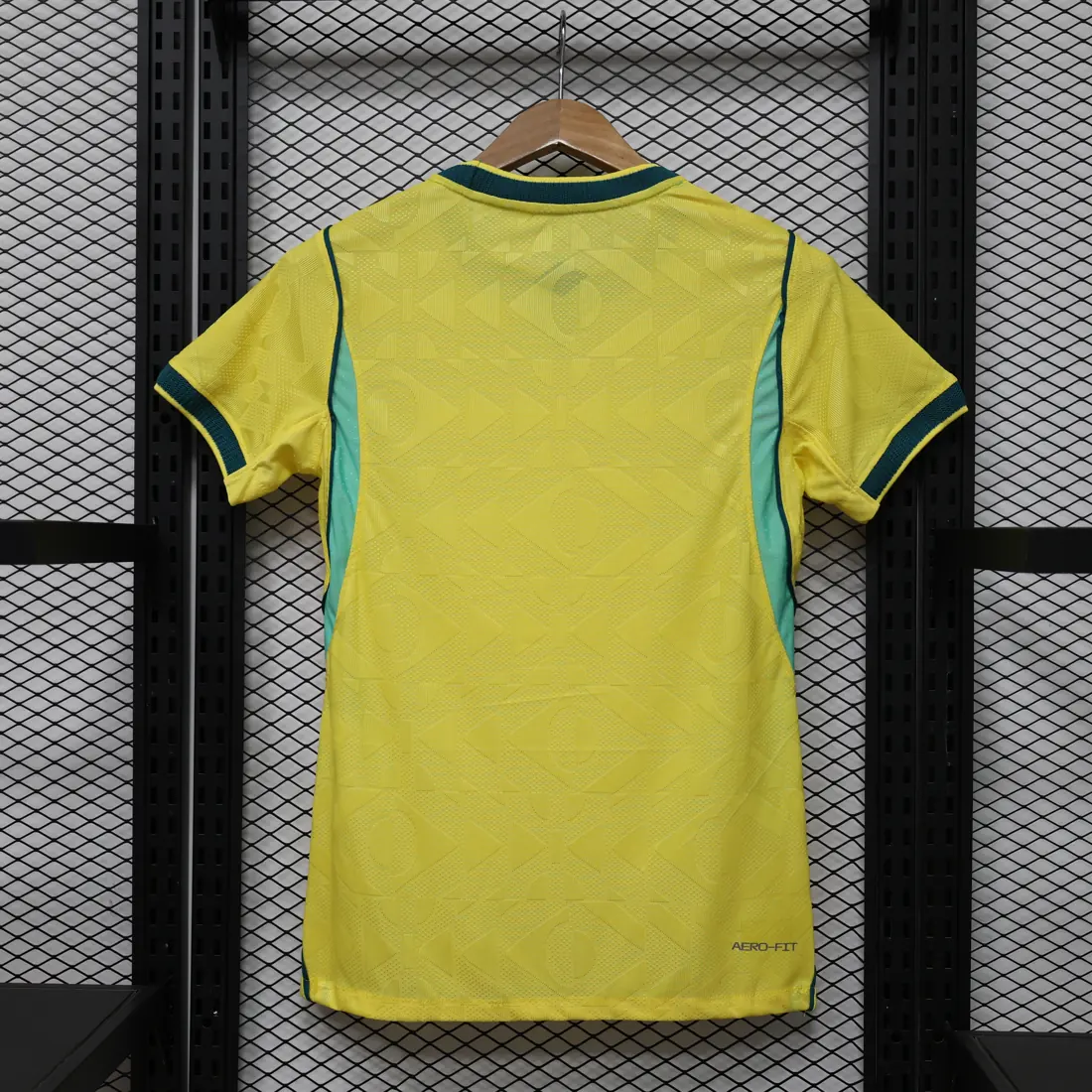 Foto 3 de Versión jugador 26/27 - Mujer Brasil local (costuras prensadas) S a 2XL