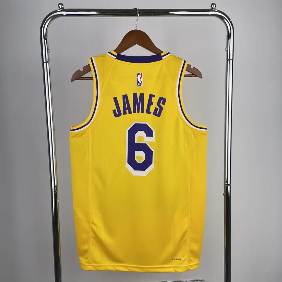 Foto 6 de Temporada 23 Los Angeles Lakers cuello redondo amarillo n.º 6 James