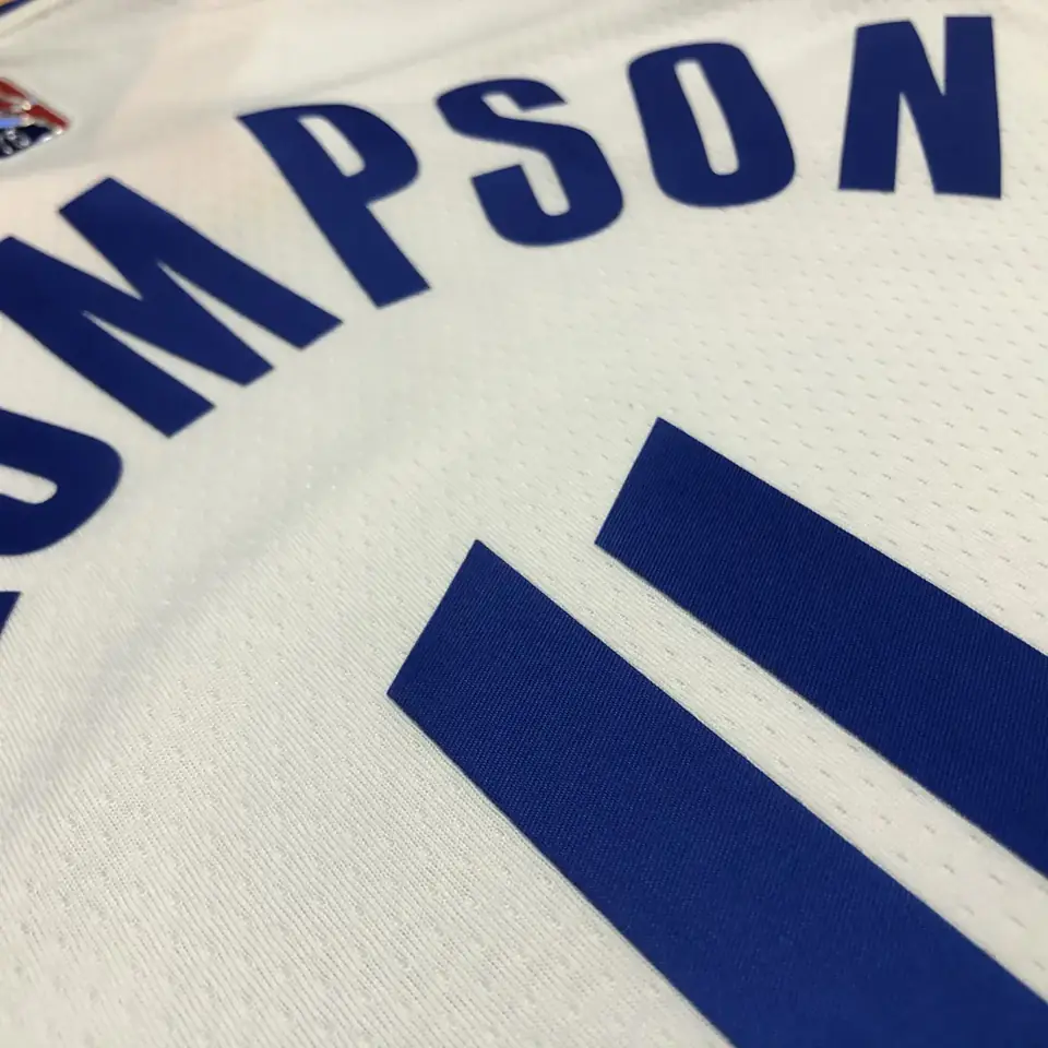 Foto 8 de 75 aniversario Los Warriors blanco número 11 Thompson