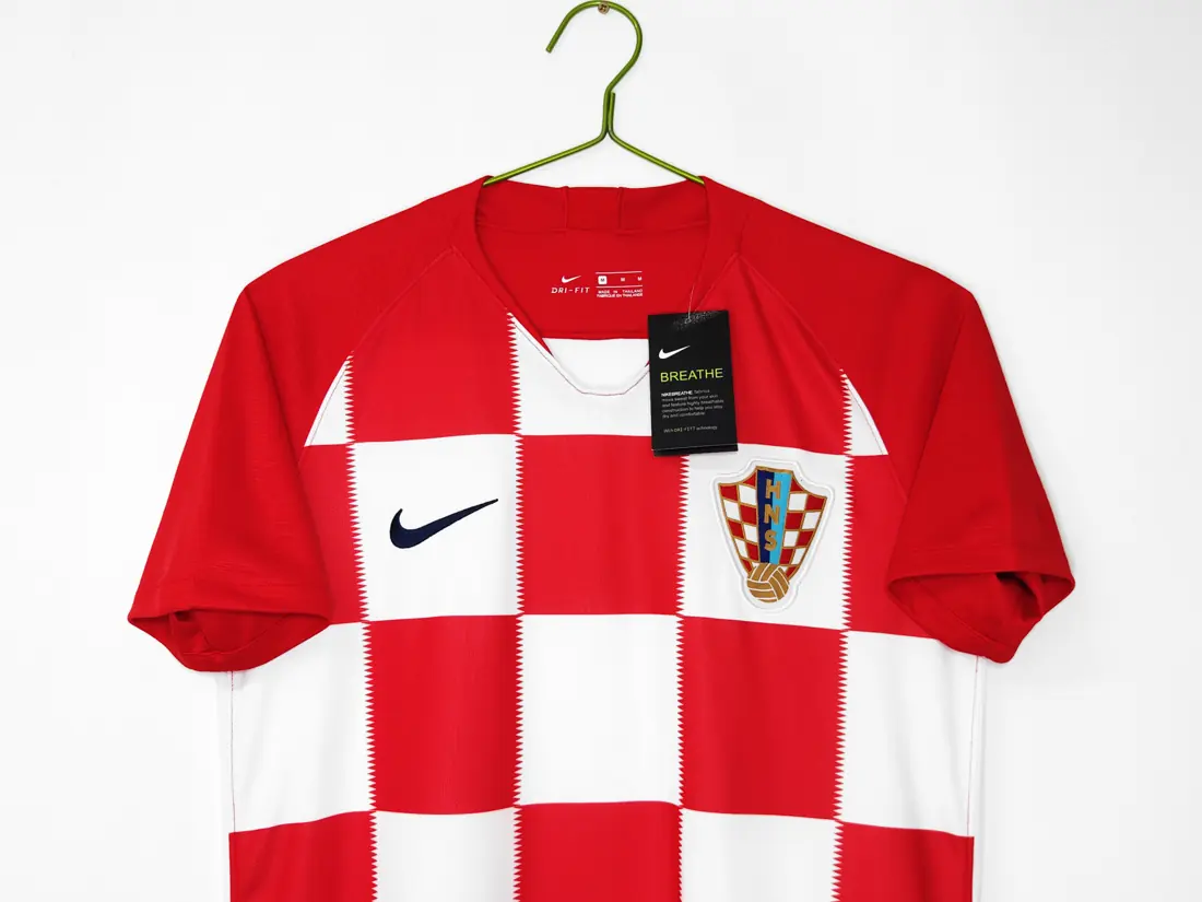 Foto 3 de Temporada 2018 Croacia camiseta retro local 8A