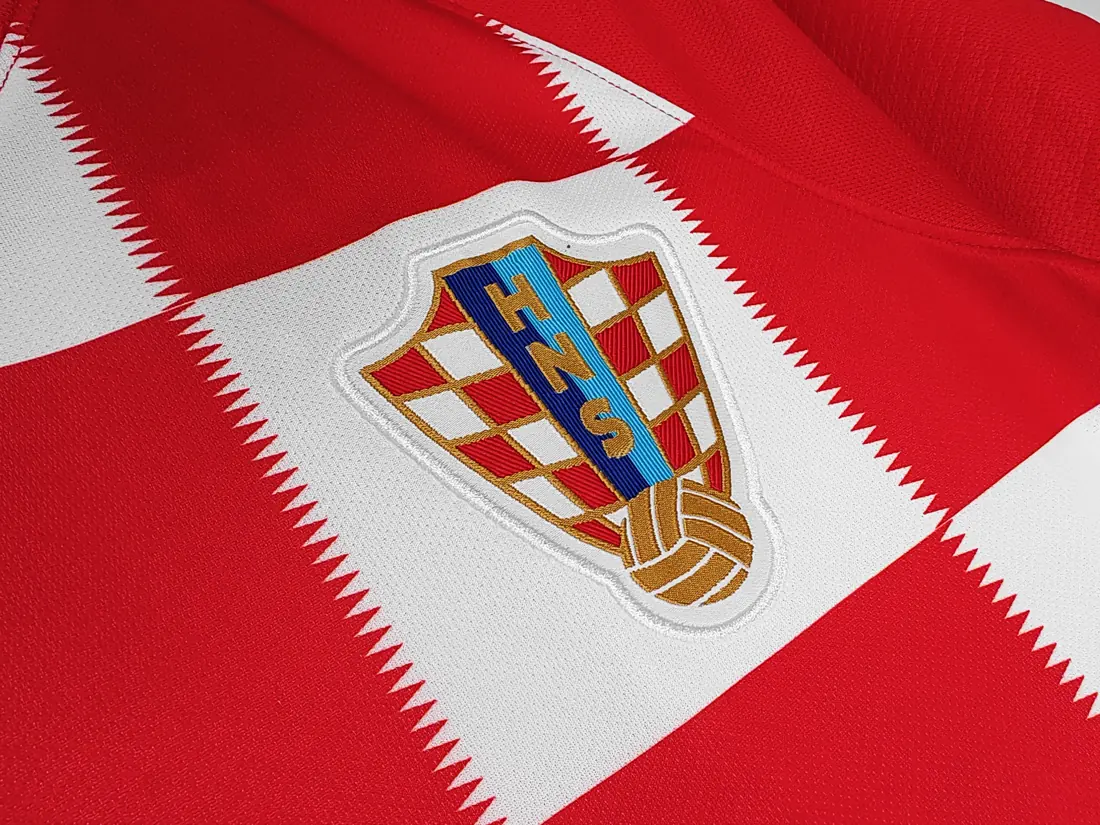 Foto 7 de Temporada 2018 Croacia camiseta retro local 8A