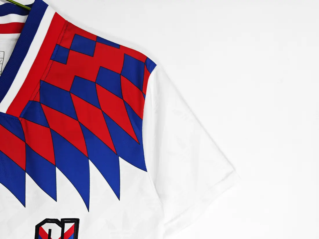 Foto 6 de Temporada 1995/96 Olympique de Lyon local retro 2 B