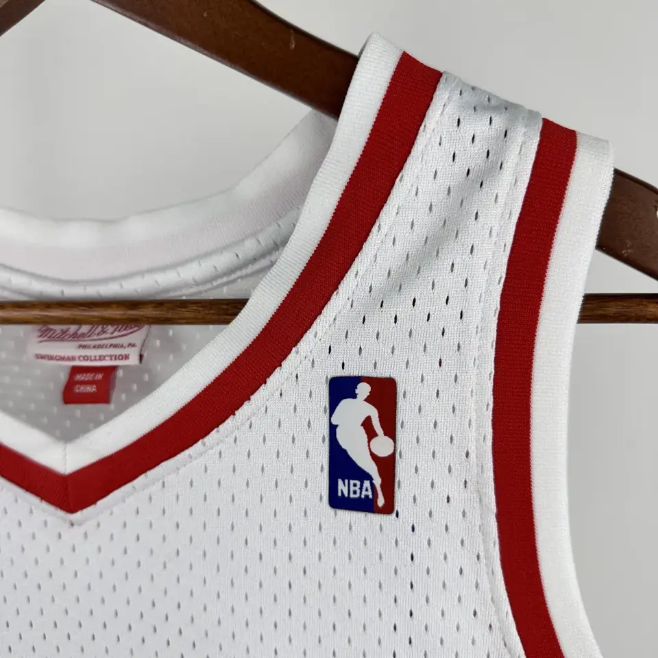 Foto 8 de MN camiseta retro termoimpresa SW: 76ers temporada 96-97 novato retro blanco nº 3 Iverson