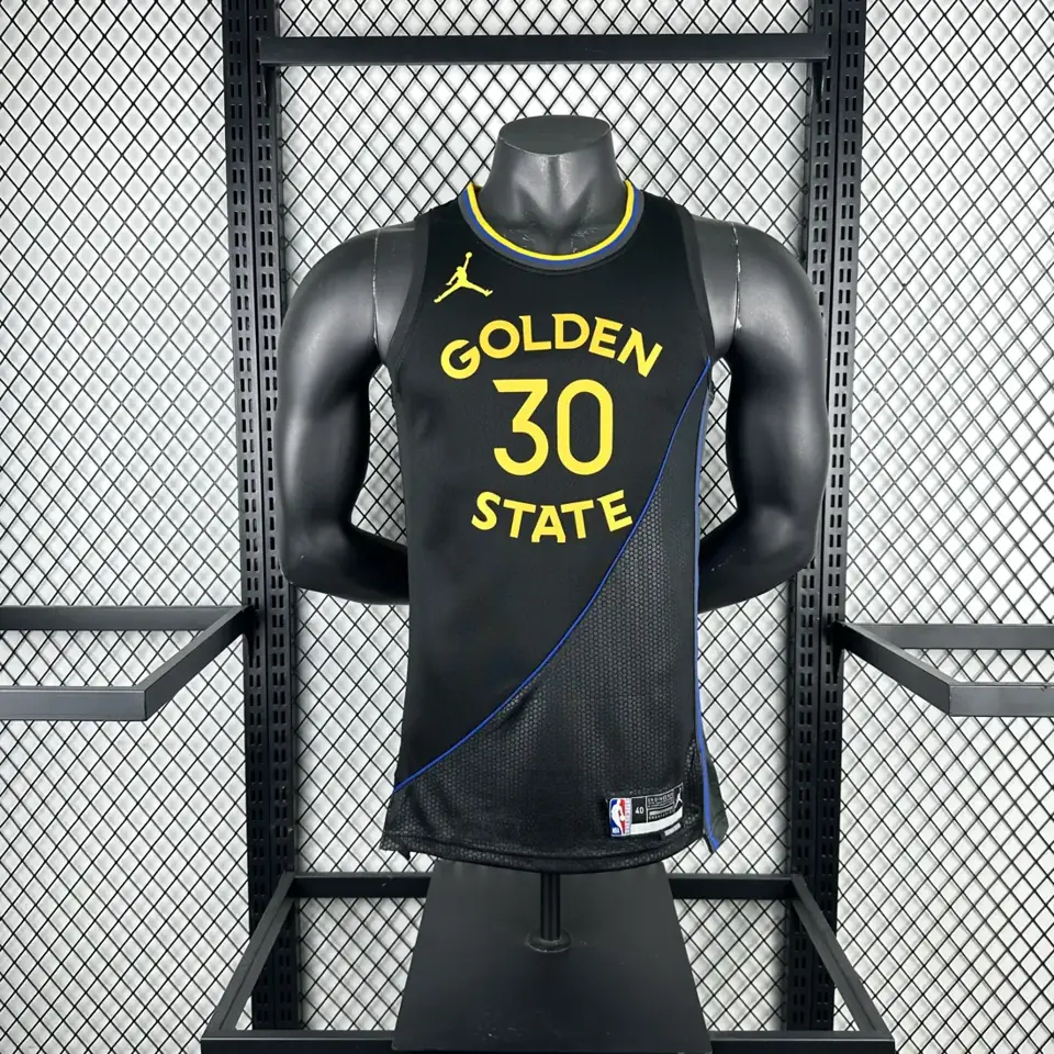 Foto 3 de Temporada 25 Warriors edición Jumpman número 30 Curry