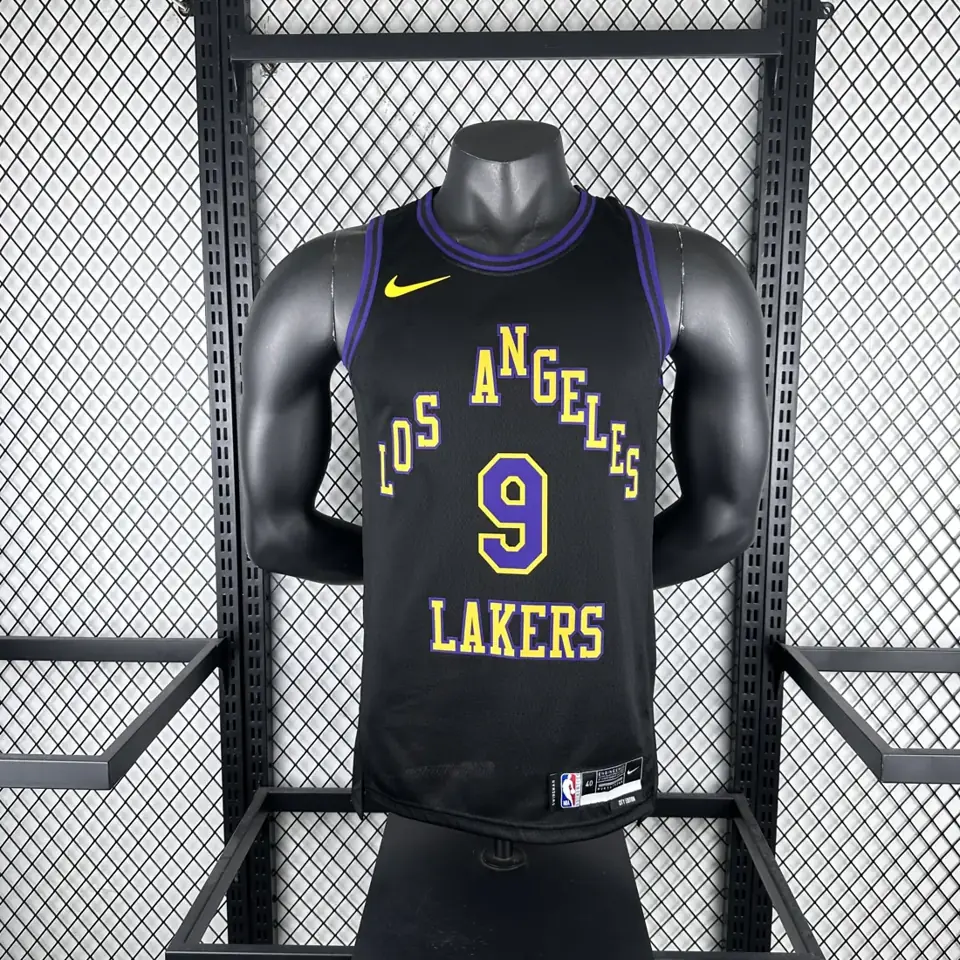 Foto 8 de Temporada 26 Lakers Edición Ciudad Nº 9 Bronny