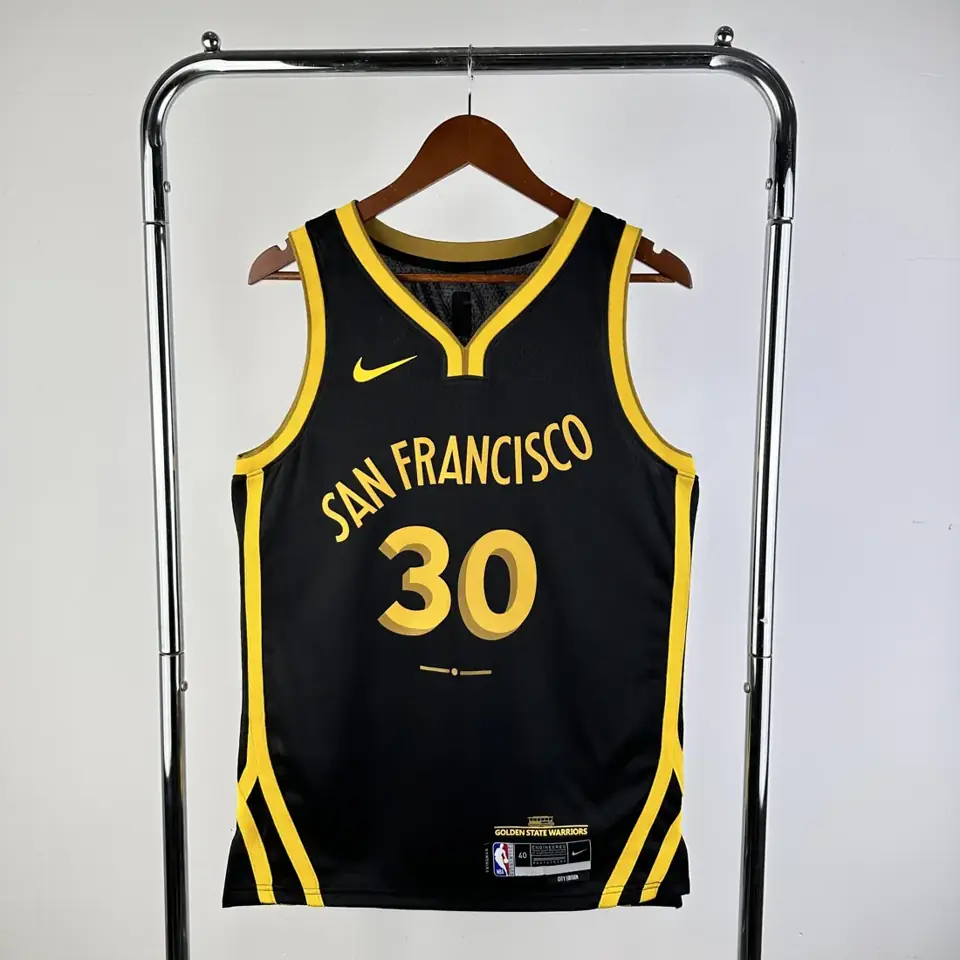 Foto 1 de Temporada 24 Warriors Edición Ciudad número 30 Curry