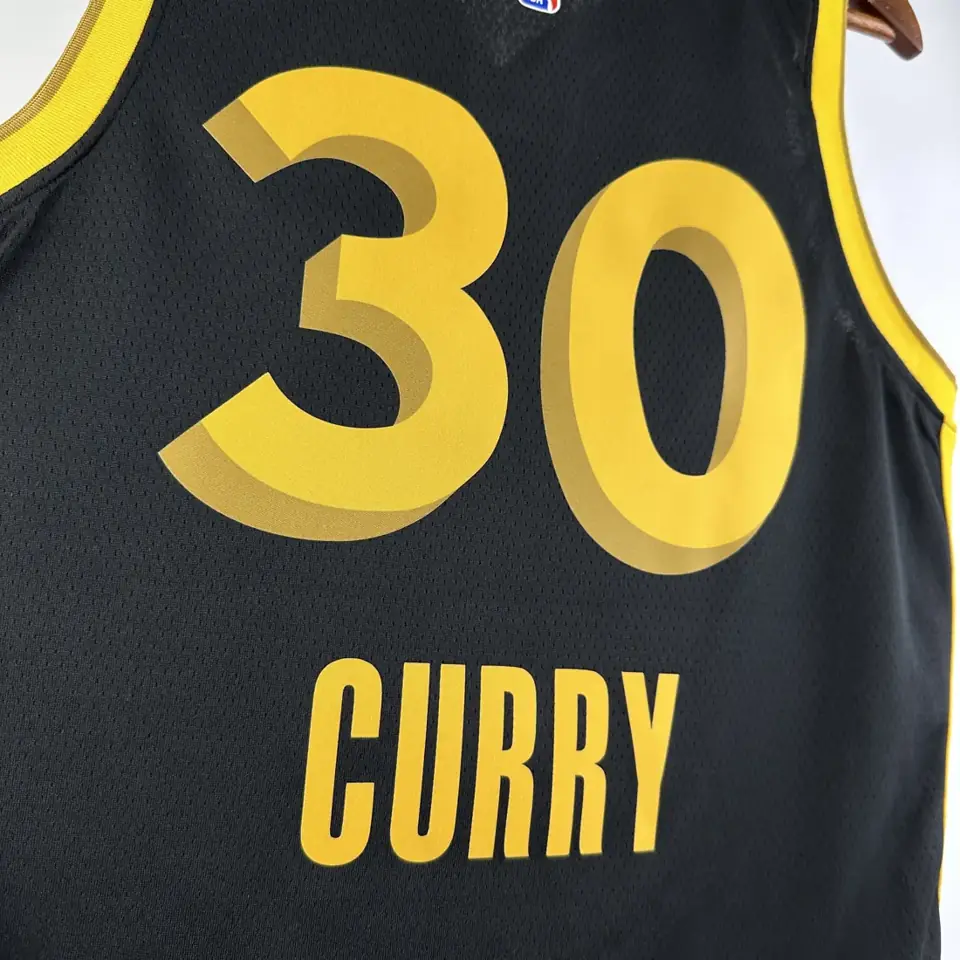 Foto 4 de Temporada 24 Warriors Edición Ciudad número 30 Curry