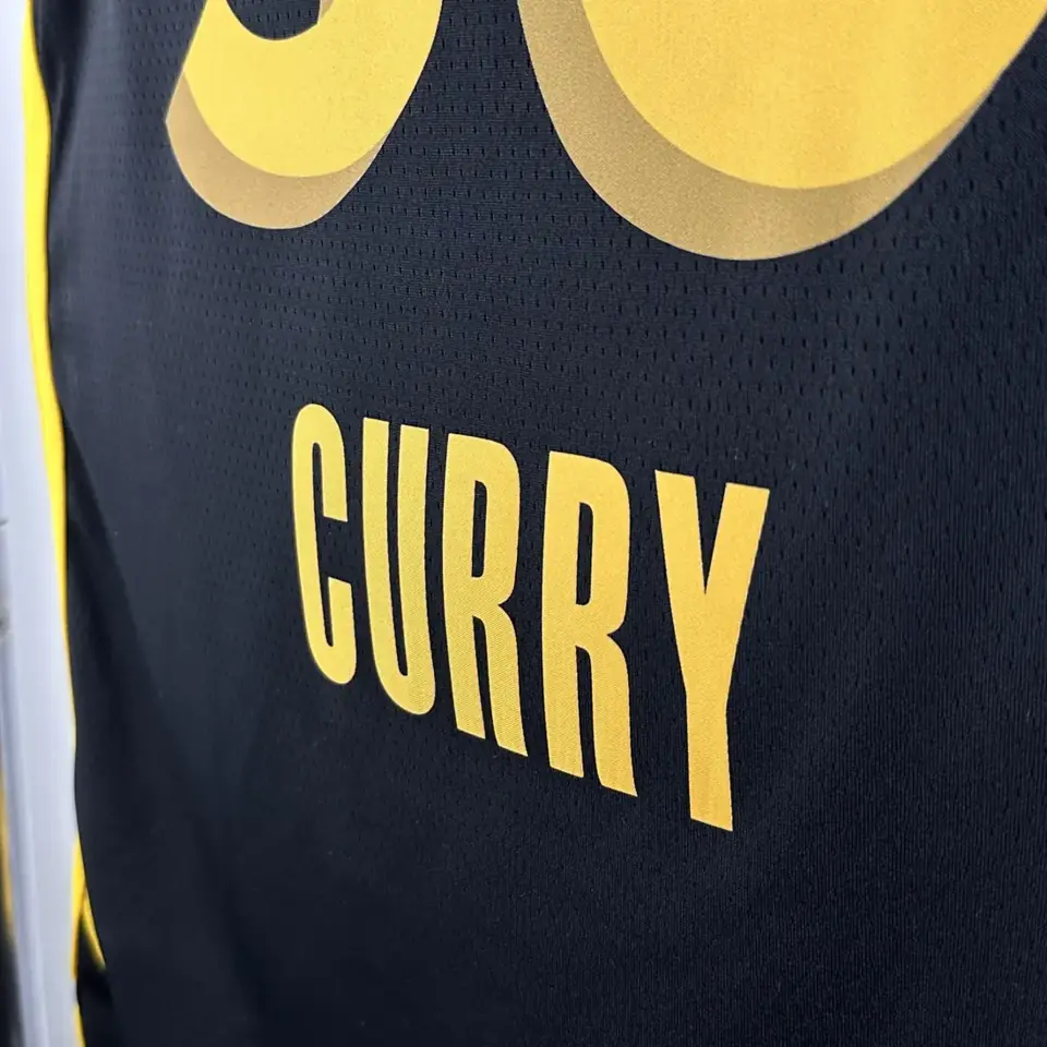 Foto 6 de Temporada 24 Warriors Edición Ciudad número 30 Curry