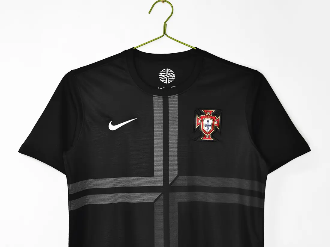 Foto 4 de Temporada 2012/13 Portugal tercera equipación negra 8A