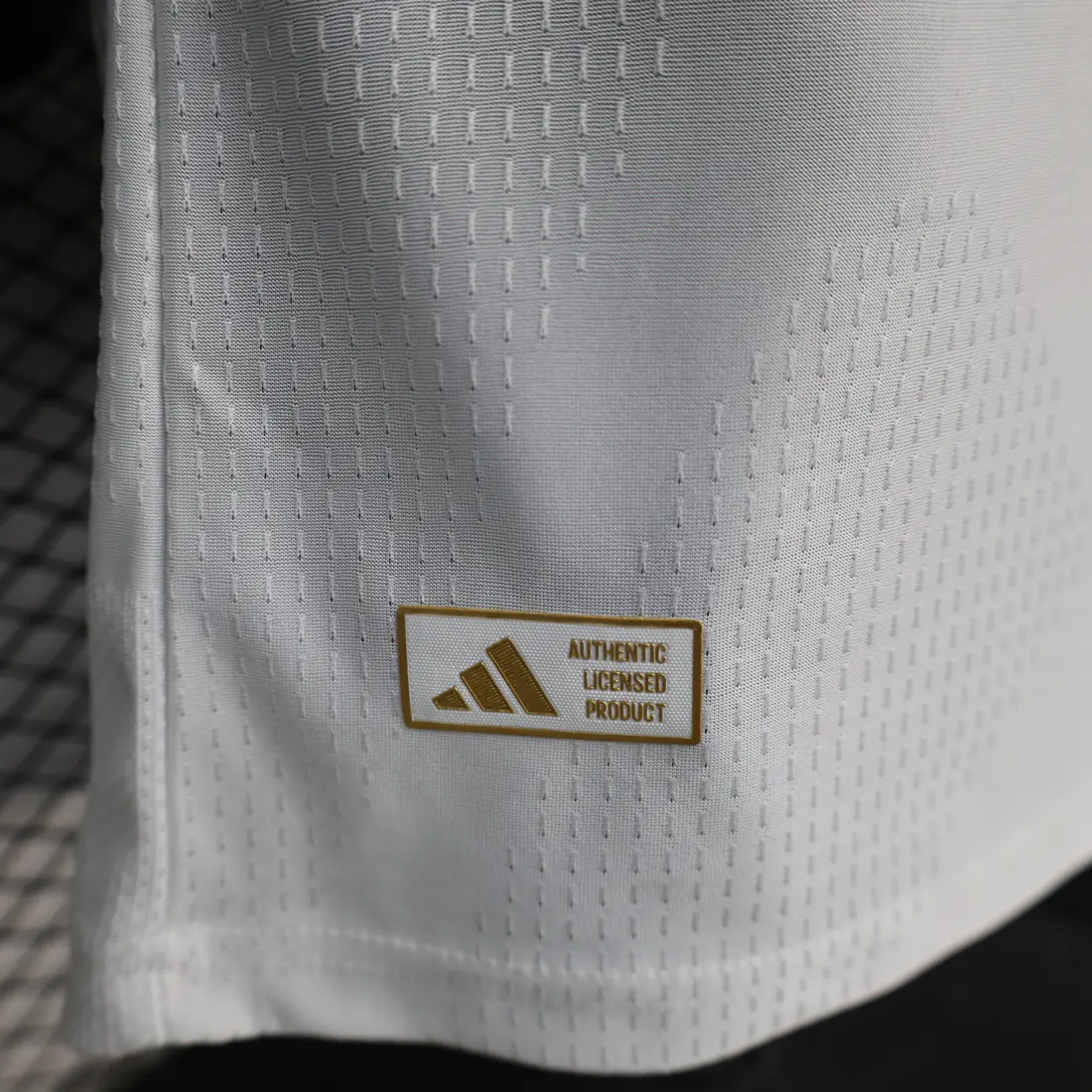 Foto 4 de 26. S-2XL Real Madrid local