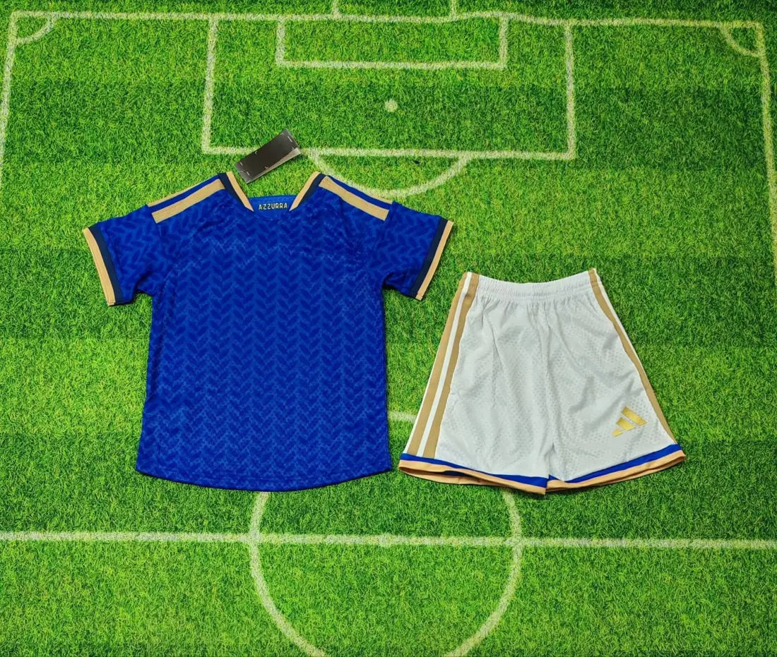 Foto 3 de 2627 Italia local conjunto para niños versión jugador