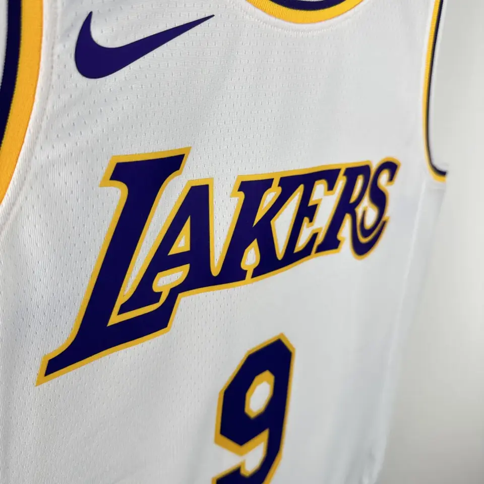 Foto 4 de Temporada 23 Lakers de Los Ángeles cuello redondo blanco número 9 Bronny