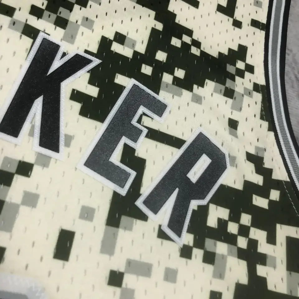 Foto 2 de Camiseta retro MN termoimpresa: SW San Antonio Spurs temporada 13/14 camuflaje n.º 9 Parker