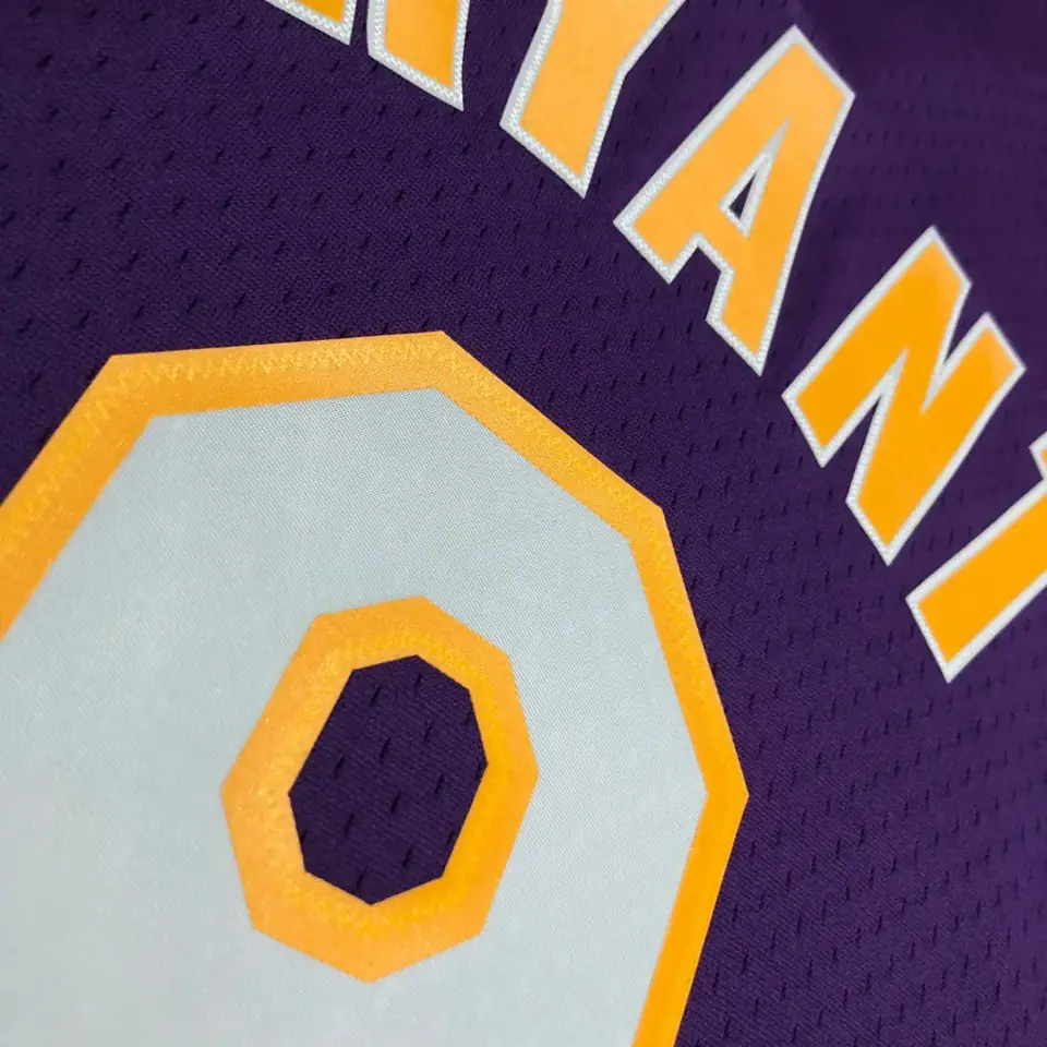 Foto 5 de Camiseta retro termosellada MN: SW de los Lakers temporada 00/01, cuello en V, morado, número 8 Kobe