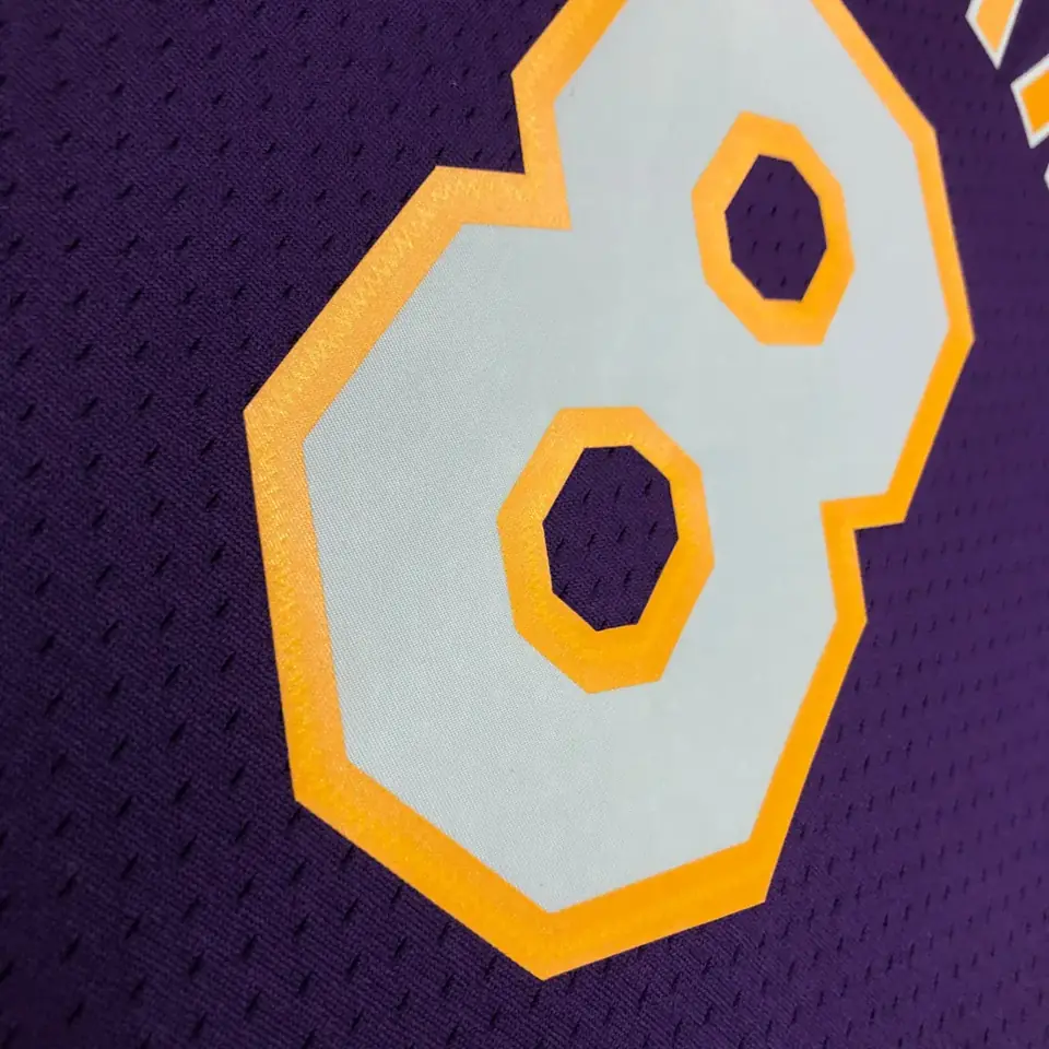 Foto 7 de Camiseta retro termosellada MN: SW de los Lakers temporada 00/01, cuello en V, morado, número 8 Kobe