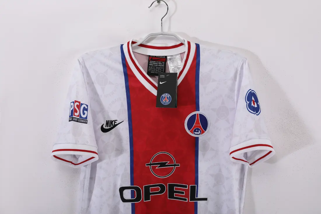 Foto 7 de Temporada 1995/96 Paris Saint-Germain visitante blanco 8 A