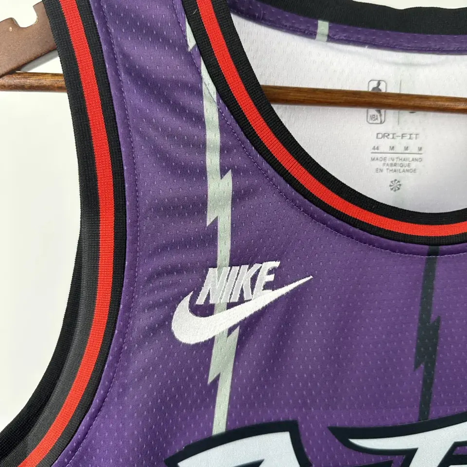 Foto 3 de Temporada 26 Raptors retro morado número 1 McGrady