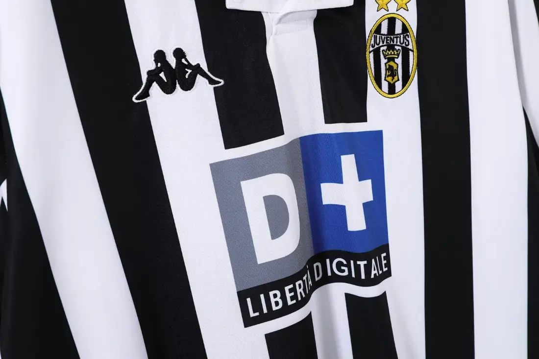 Foto 5 de Manga larga: temporada 1999/00 Juventus local retro 3B