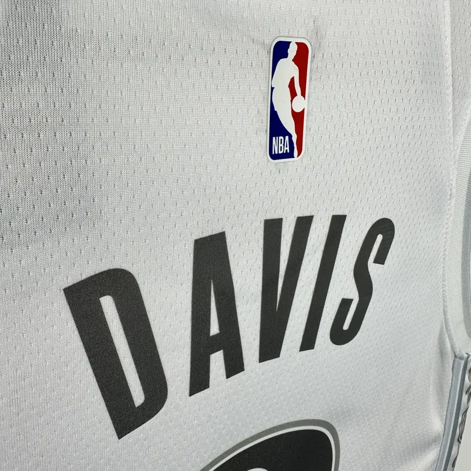 Foto 5 de Temporada 25 Mavericks Edición Ciudad número 3 Davis