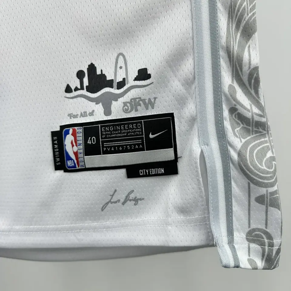 Foto 7 de Temporada 25 Mavericks Edición Ciudad número 3 Davis
