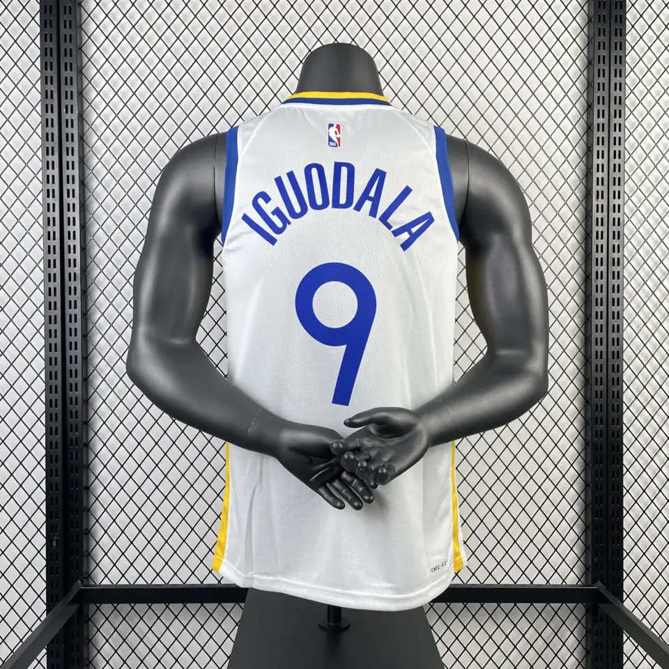 Foto 2 de Temporada 23 Warriors cuello en V blanco número 9 Iguodala
