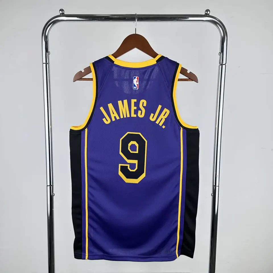 Foto 2 de Temporada 23 Lakers Edición limitada Air Nº 9 Bronny