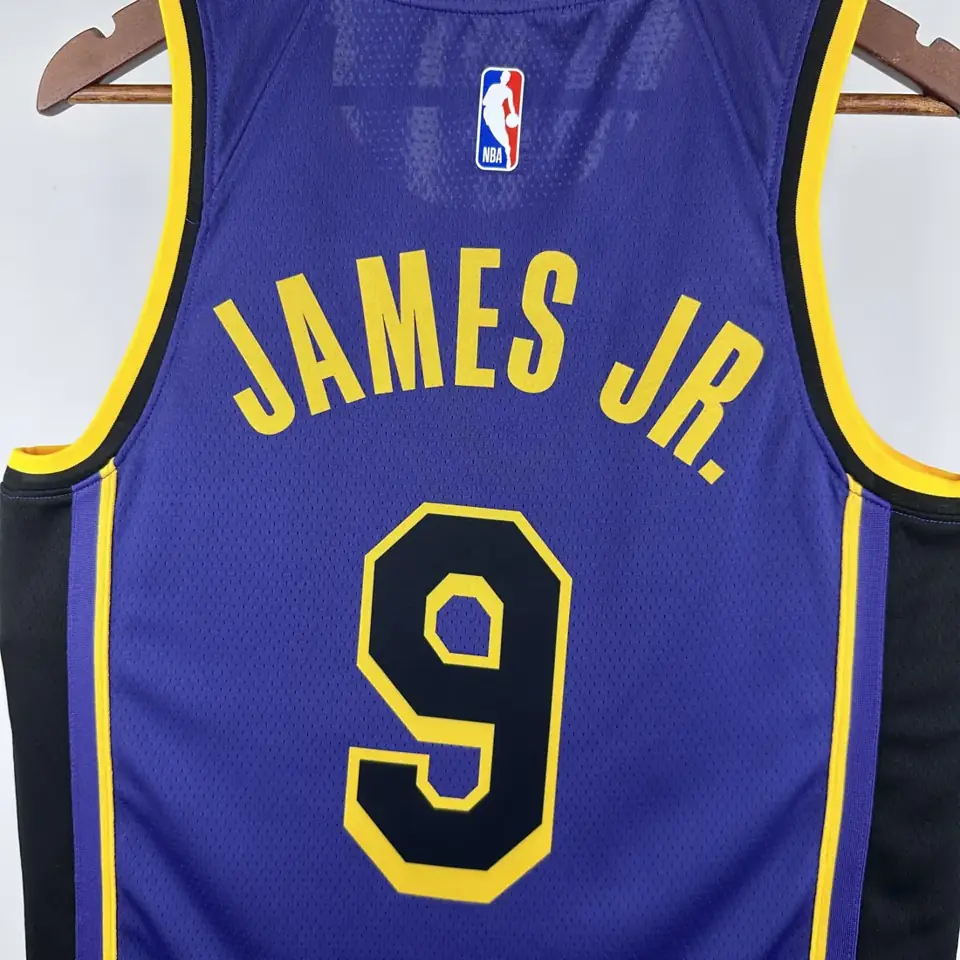 Foto 8 de Temporada 23 Lakers Edición limitada Air Nº 9 Bronny
