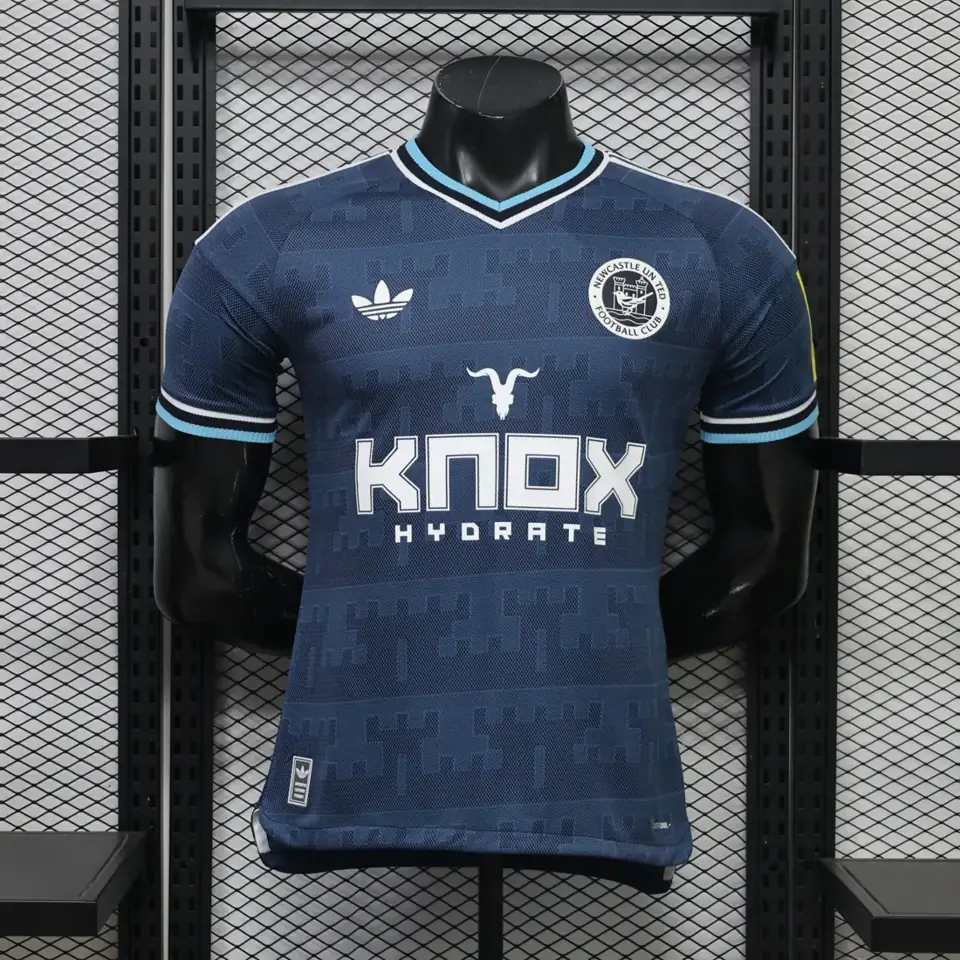 Foto 1 de 26-27 Newcastle United visitante con publicidad S-3XL
