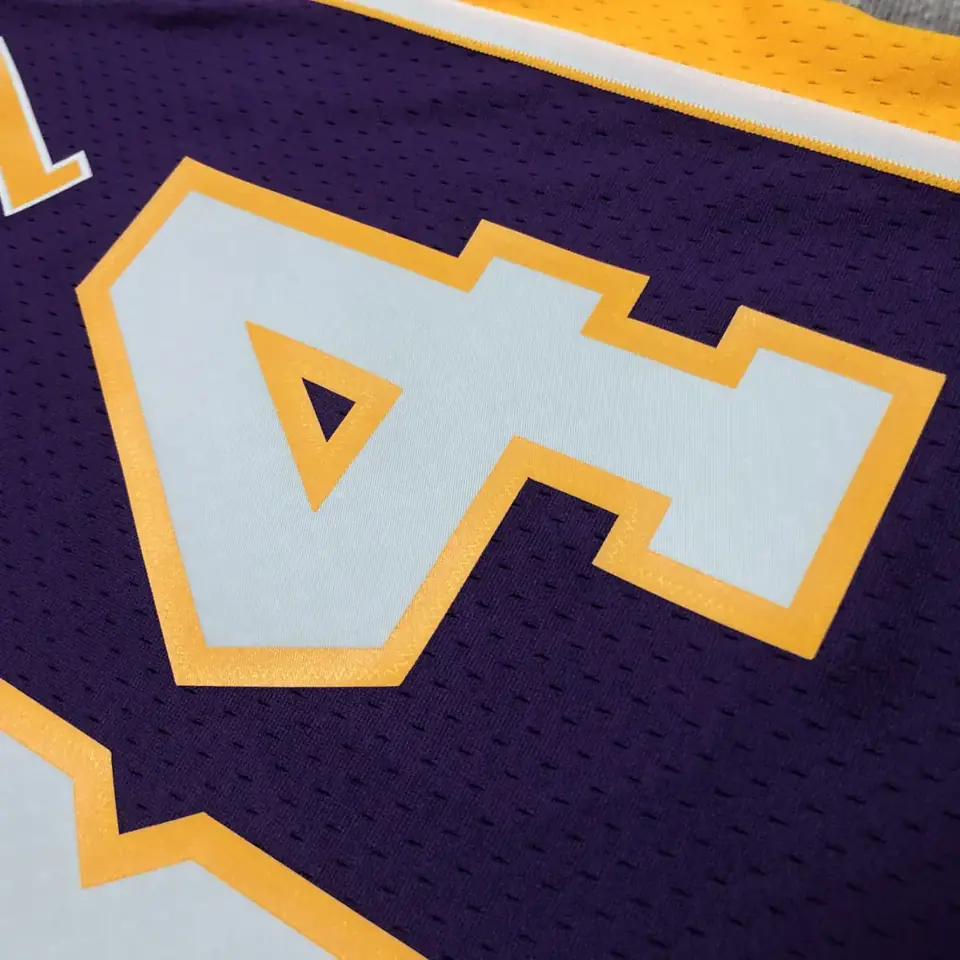 Foto 5 de Camiseta retro termosellada MN: SW de los Lakers temporada 19/00, cuello en V, morado, número 34 O'Neal