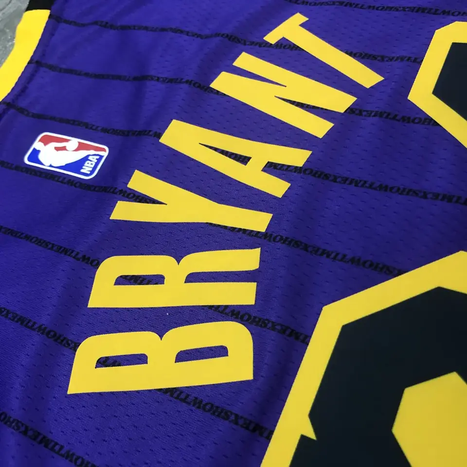 Foto 4 de Temporada 18 Los Angeles Lakers morado Edición limitada de rayas nº 24 Kobe