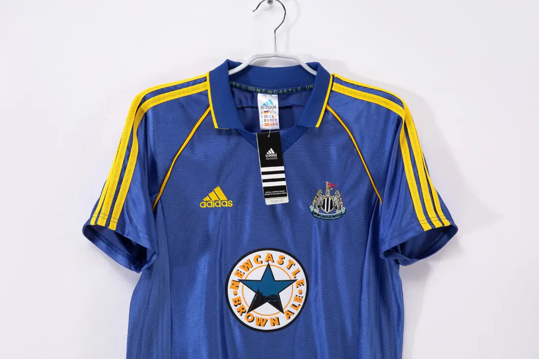 Foto 5 de Temporada 1998/00 Newcastle United visitante azul real 8A
