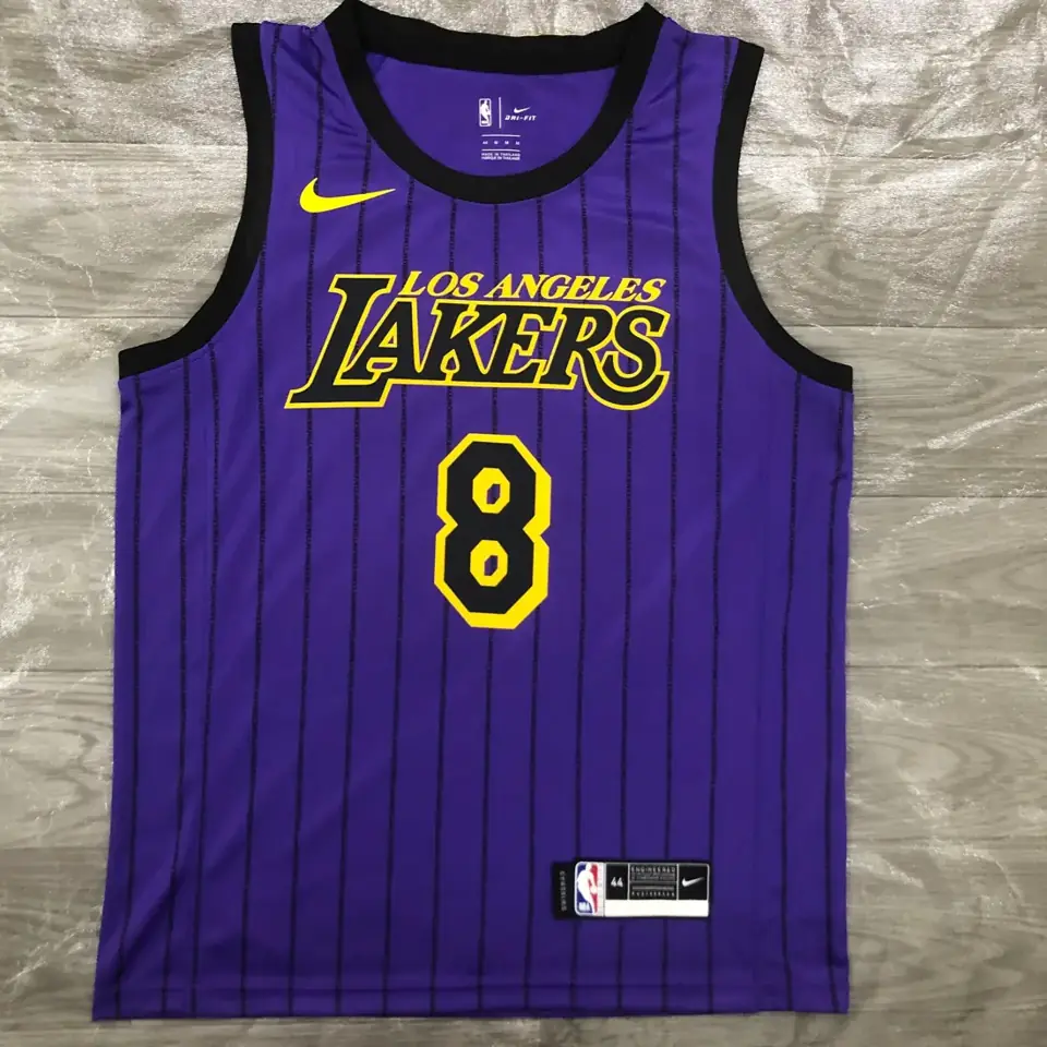 Foto 1 de Temporada 18 Los Angeles Lakers morado Edición limitada de rayas nº 8 Kobe