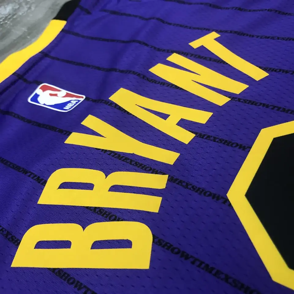 Foto 4 de Temporada 18 Los Angeles Lakers morado Edición limitada de rayas nº 8 Kobe