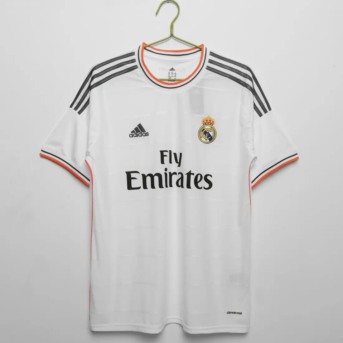 Foto 1 de Temporada 2013/14 Real Madrid local retro 5A