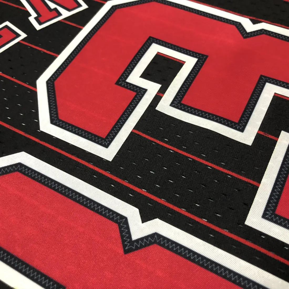 Foto 6 de MN camiseta retro termoimpresa: SW Chicago Bulls temporada 96 rayas negras nº33 Pippen