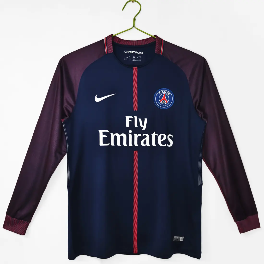 Foto 1 de Manga larga: Temporada 2017/18 Paris Saint-Germain local retro 3B
