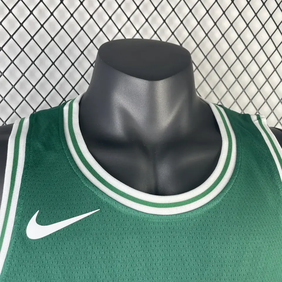 Foto 5 de Temporada 23 Celtics verde n.º 8 Porzingis