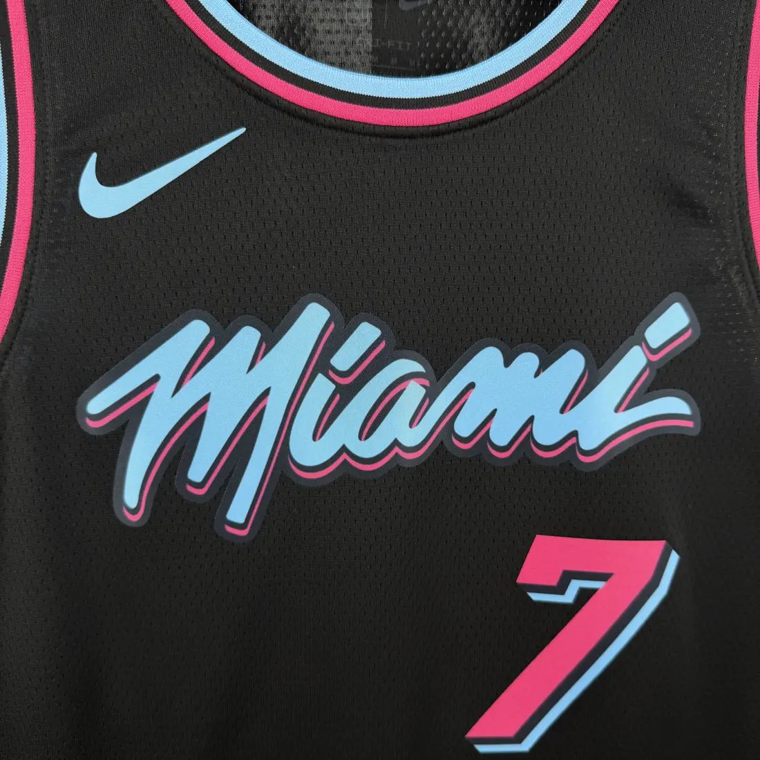Foto 5 de Heat cuello redondo negro nº 7 Antetokounmpo